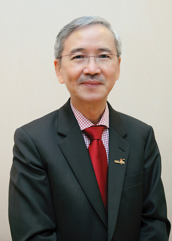 Dr Tee E Siong